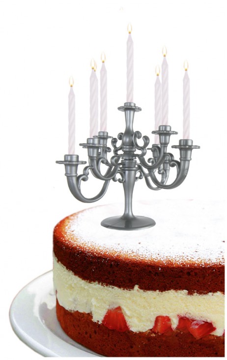 מעמד שנדליר להנחת נרות יומהולדת על עוגה
